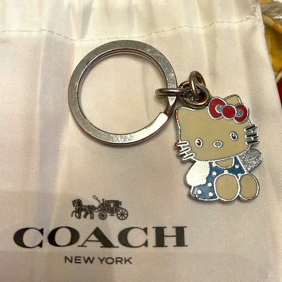 Coach Keychain - Picture 1 of 8